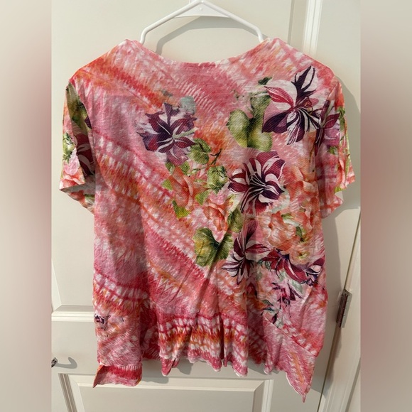 Colorful Floral and Sequined Top - Picture 5 of 6